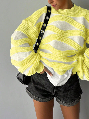 Women Round Neck Wave Stripe Color Collision Long-Sleeved Knit Sweater