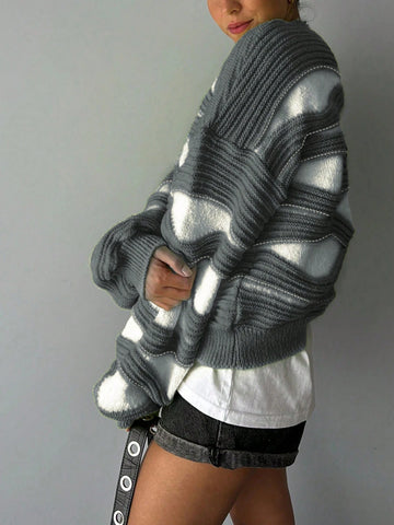 Women Round Neck Wave Stripe Color Collision Long-Sleeved Knit Sweater