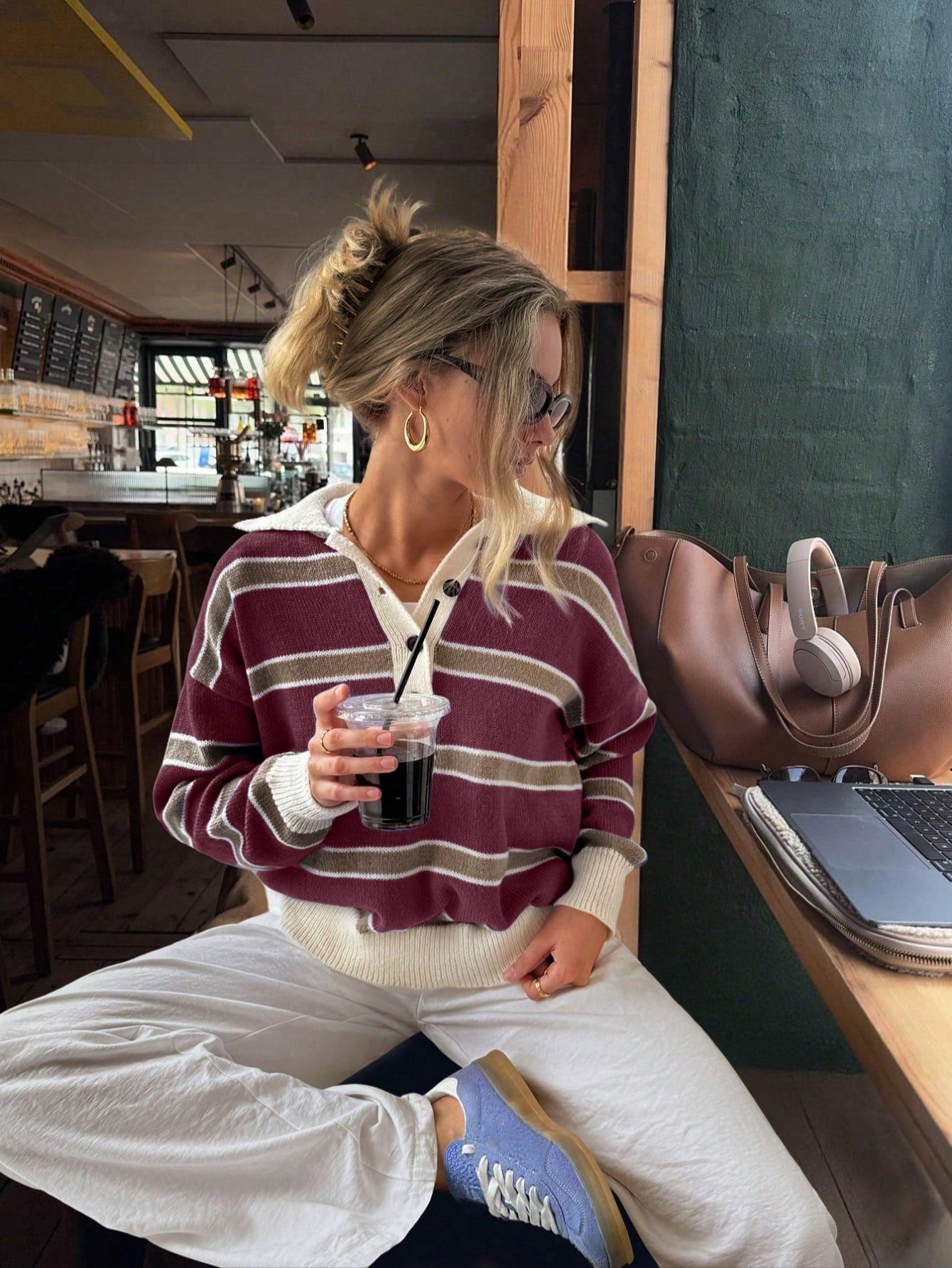 Women's Polo Collar Contrasting Striped Long Sleeved Knitted Sweater