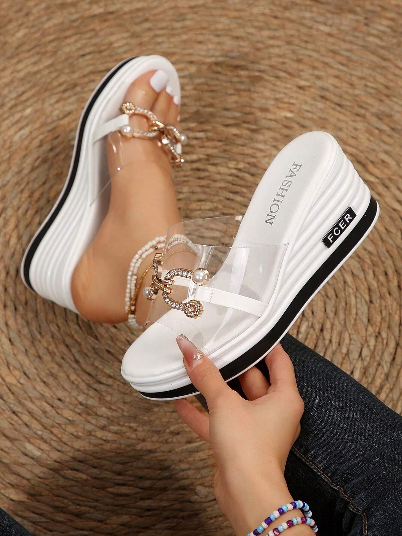 Fashionable Outdoor Wedge Slide Sandals shein