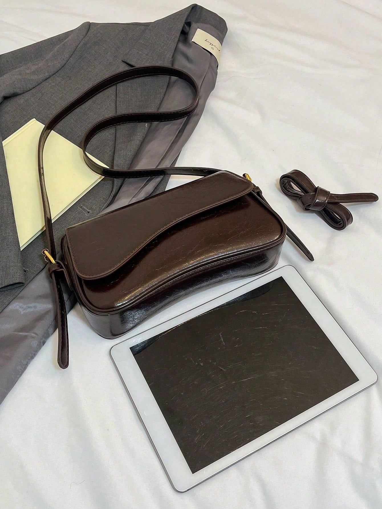 Fashionable Crocodile Embossed Women's Crossbody Bag