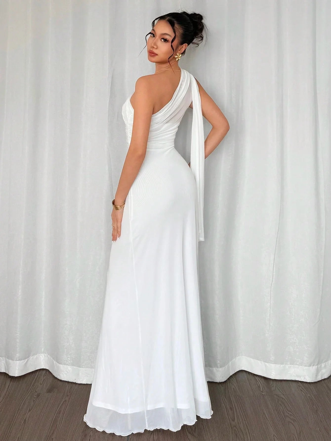 Elegant Off-Shoulder Hip Fishtail Dress shein