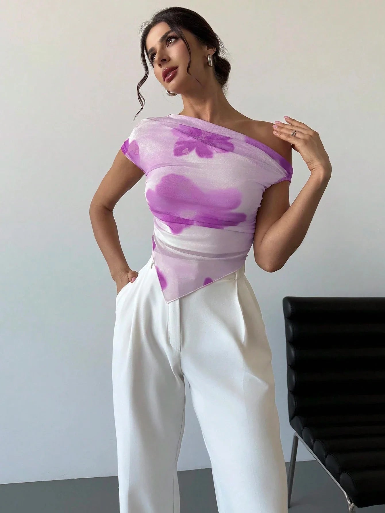 Asymmetrical Hem Open Shoulder Asymmetrical Short Sleeve Cropped T-Shirt shein