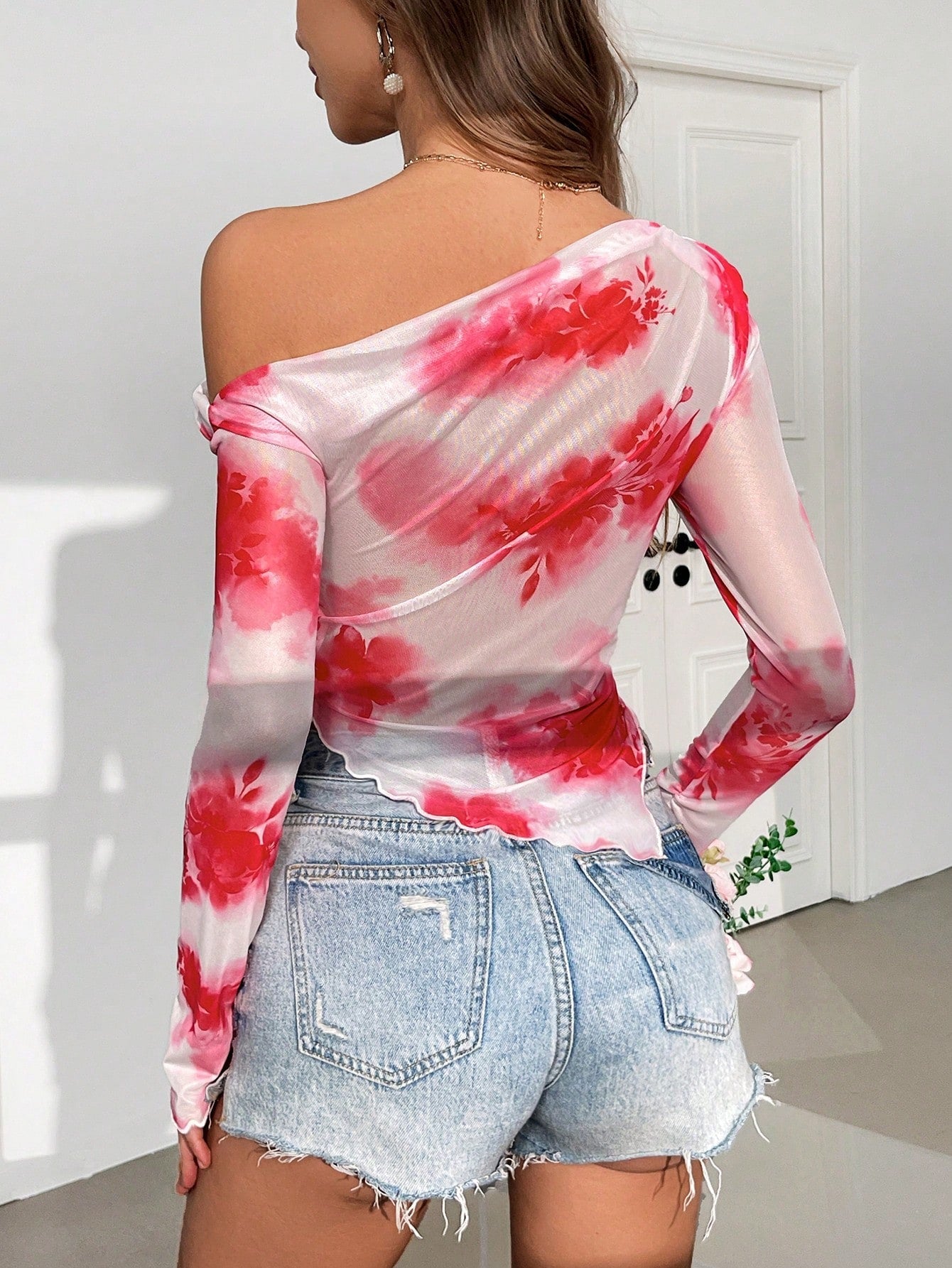 Women's Asymmetrical Hem T-Shirt shein