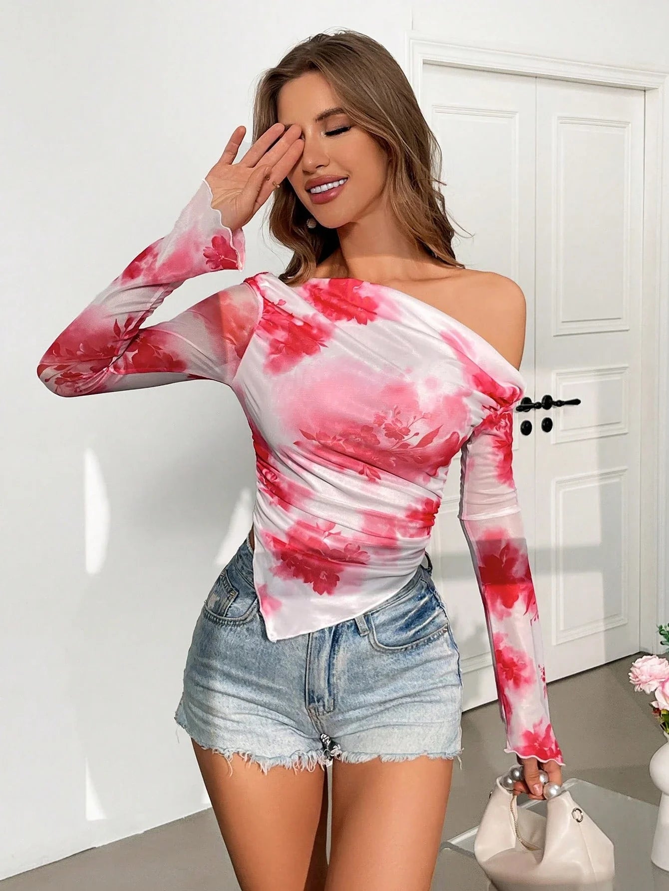 Women's Asymmetrical Hem T-Shirt shein