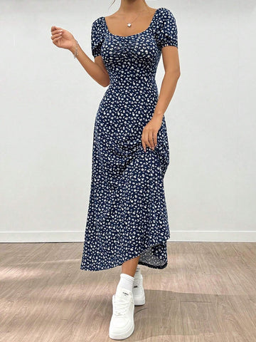 Ditsy Floral Square Neck Puff Sleeve Straight Short Sleeve Midi Dress