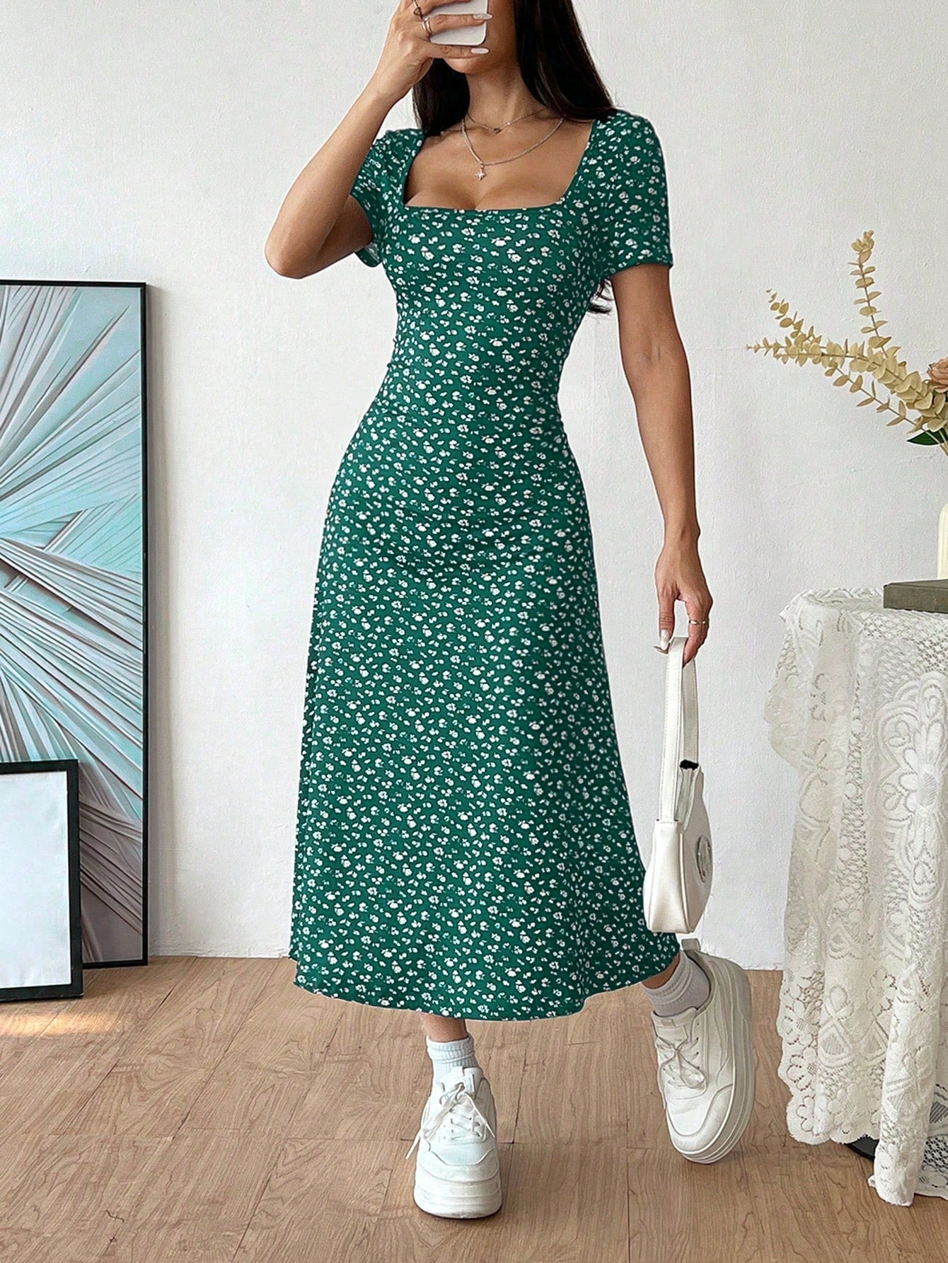 Women's Ditsy Floral Short Sleeve Square Neck Dress shein