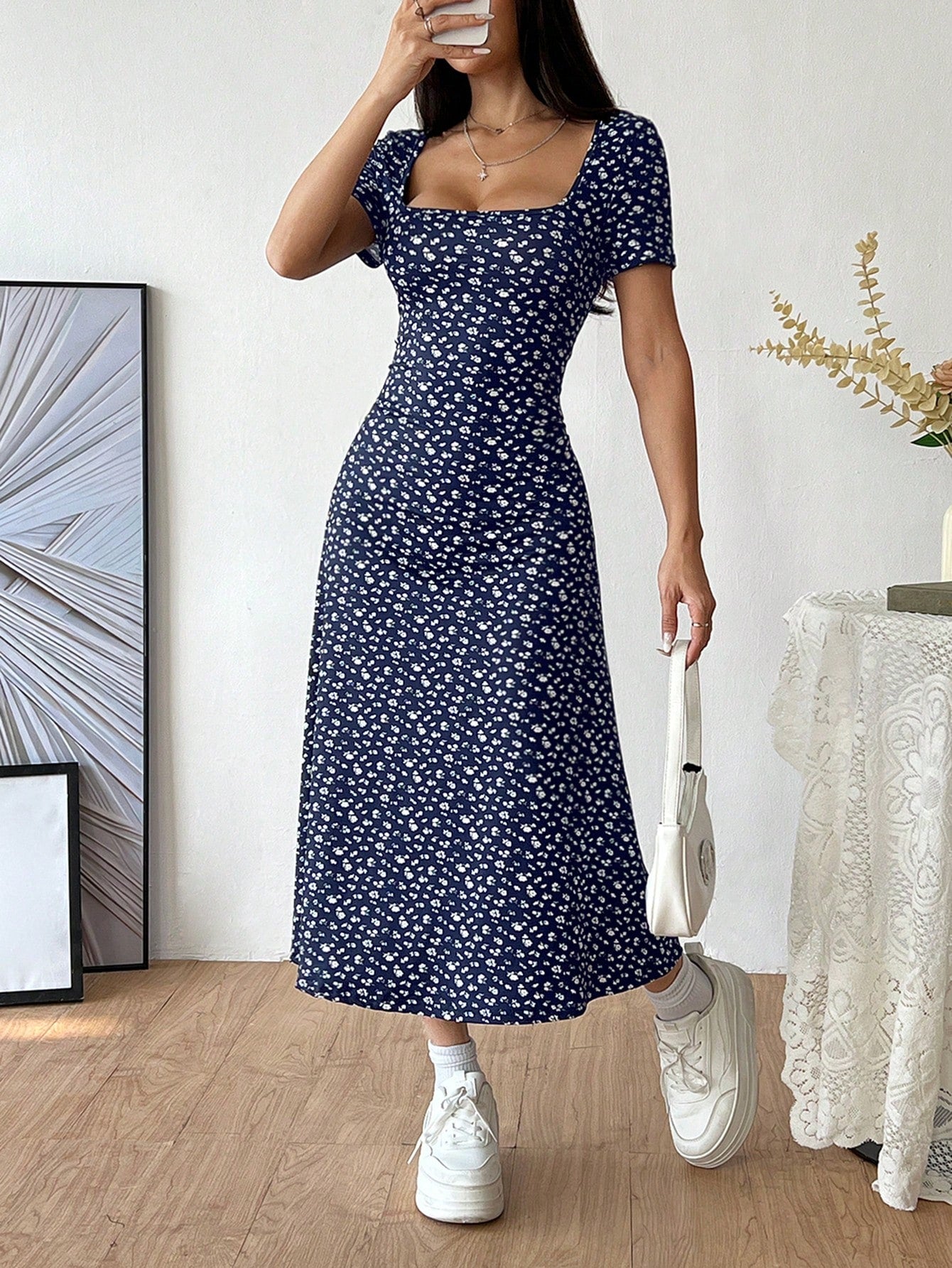 Women's Ditsy Floral Short Sleeve Square Neck Dress shein