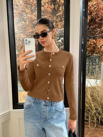 Round Neck Long Sleeved Knitted Sweater