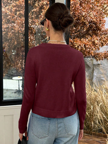 Round Neck Long Sleeved Knitted Sweater
