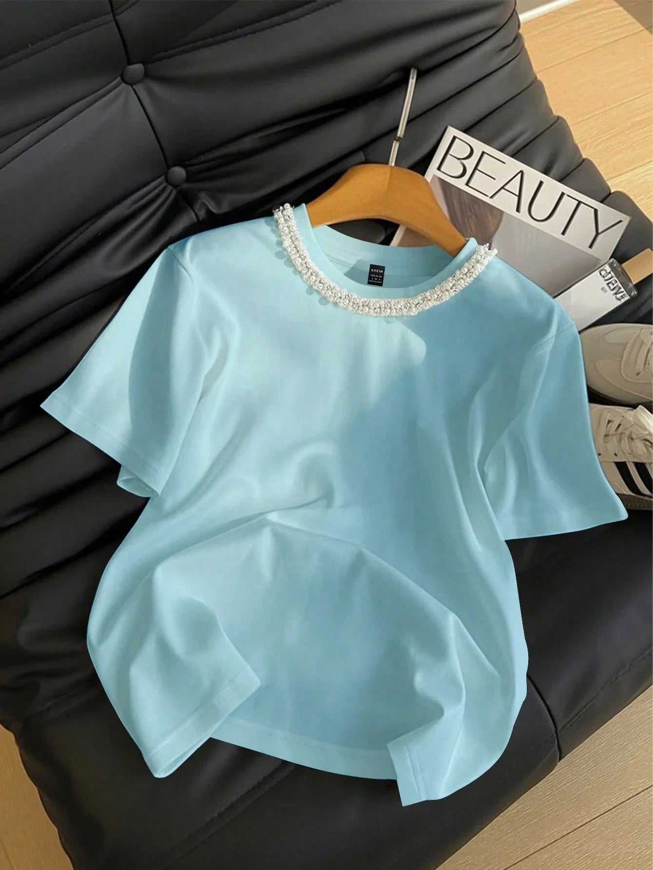 Women's Casual Studded And Chain Decor Round Neck Short Sleeve T-Shirt shein