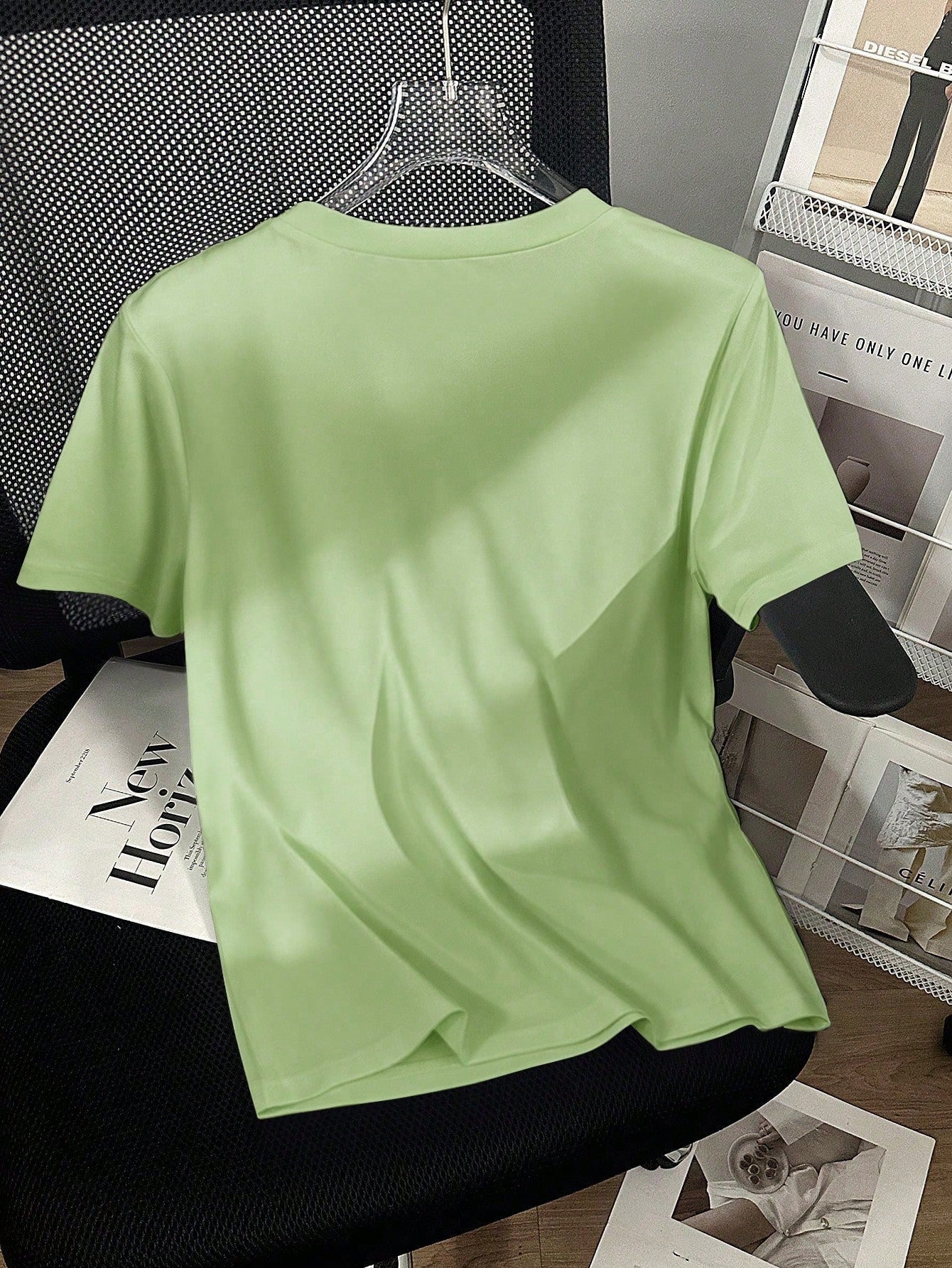 Women's Casual Studded And Chain Decor Round Neck Short Sleeve T-Shirt shein
