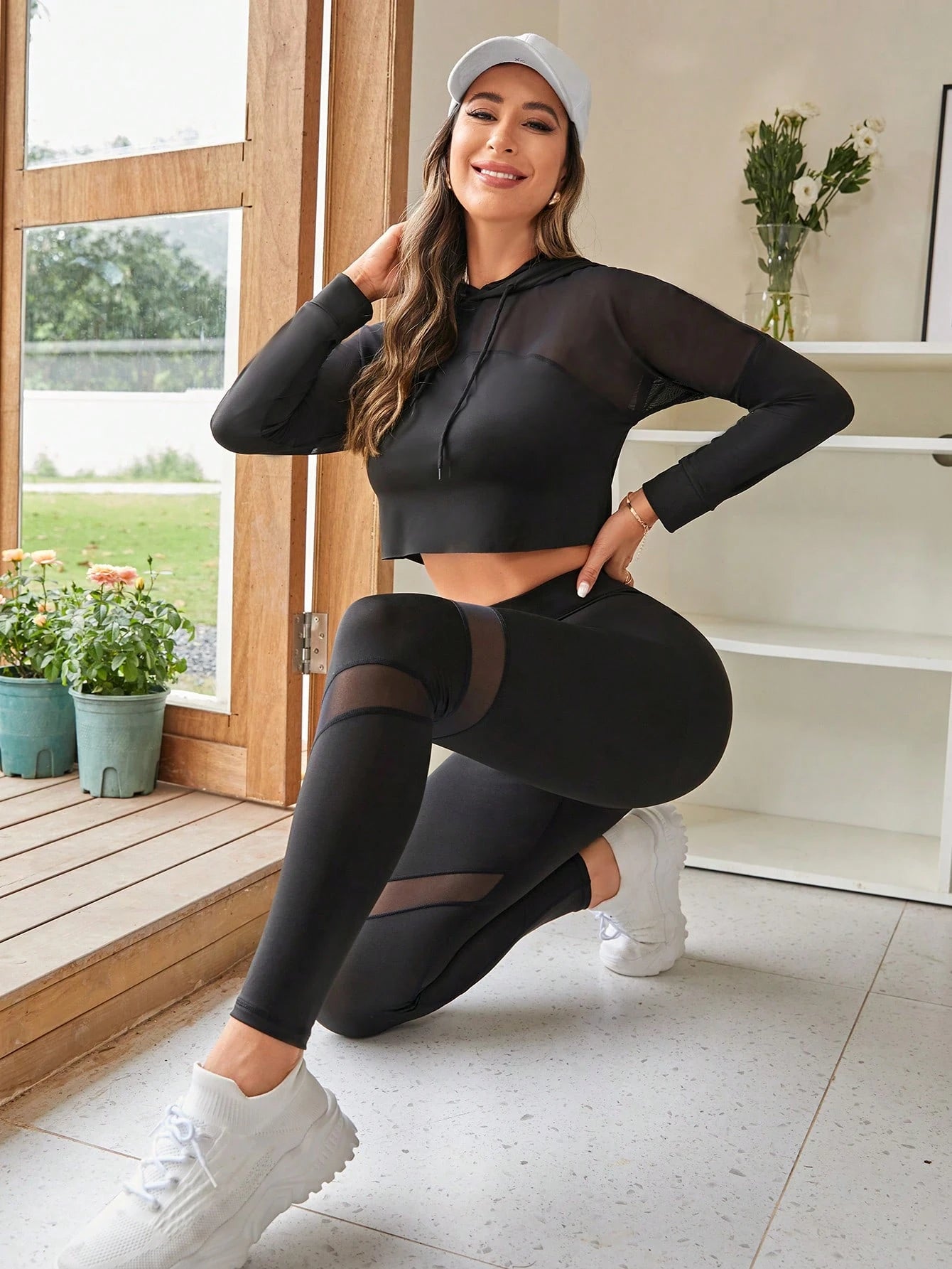 Contrast Mesh Drawstring Hooded Crop Sports Set