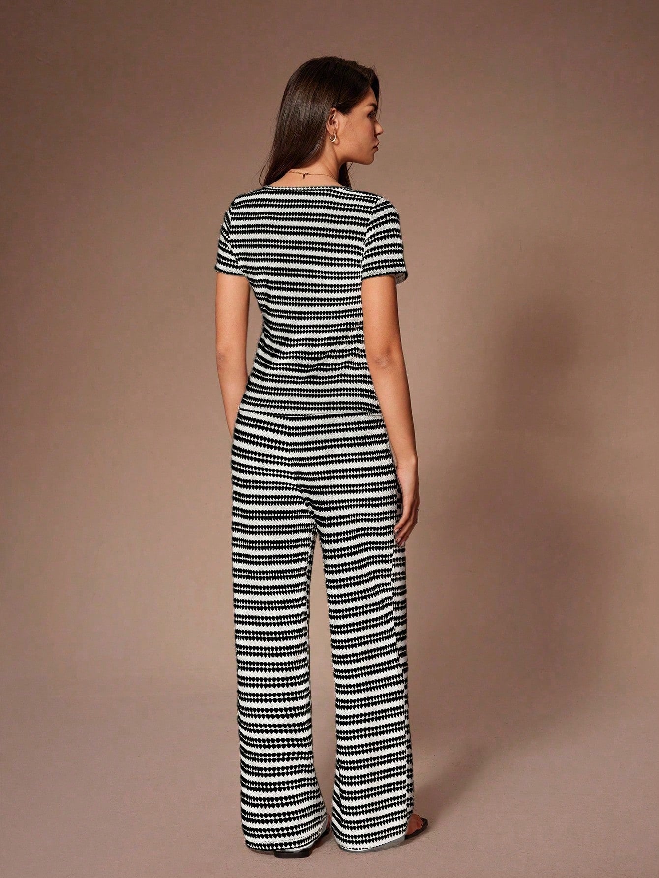 Comfortable & Fashionable Striped Crew Neck Short Sleeve Loungewear Set shein