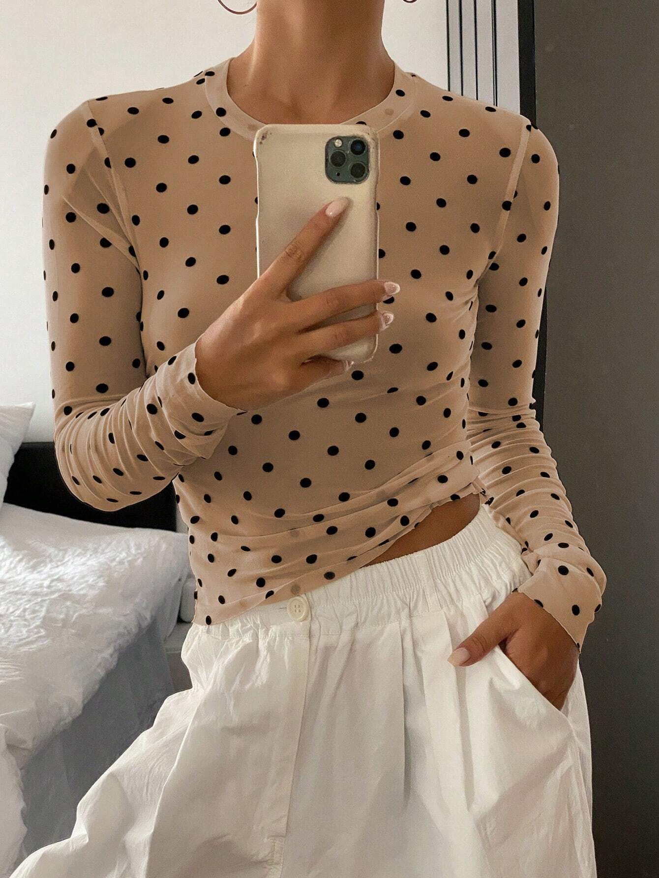 Women's Polka Dot Slim Fit Casual Round Neck Long Sleeve Top