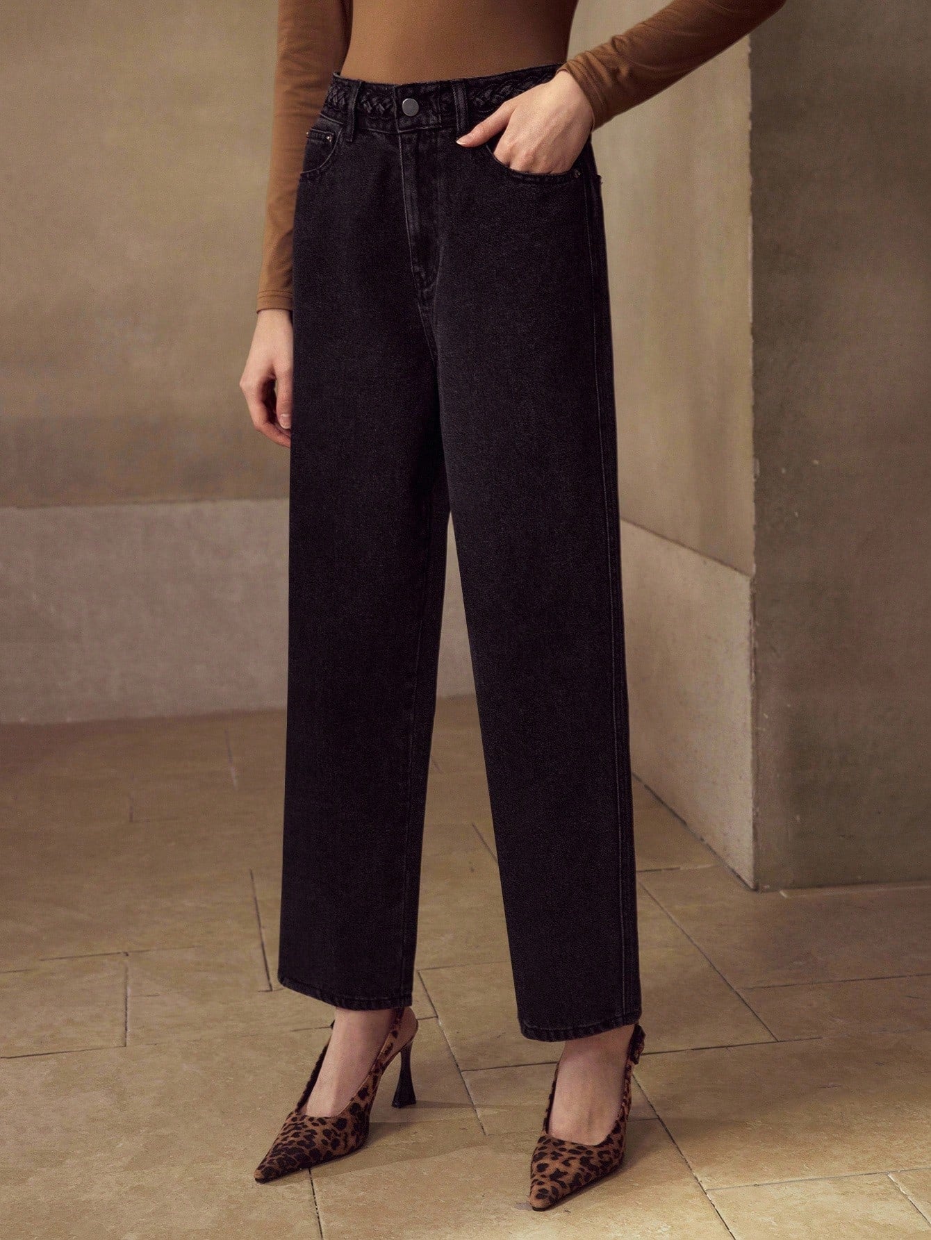 MOTF PREMIUM CABLE WAIST ZIP FRONT STRAIGHT LEG JEANS