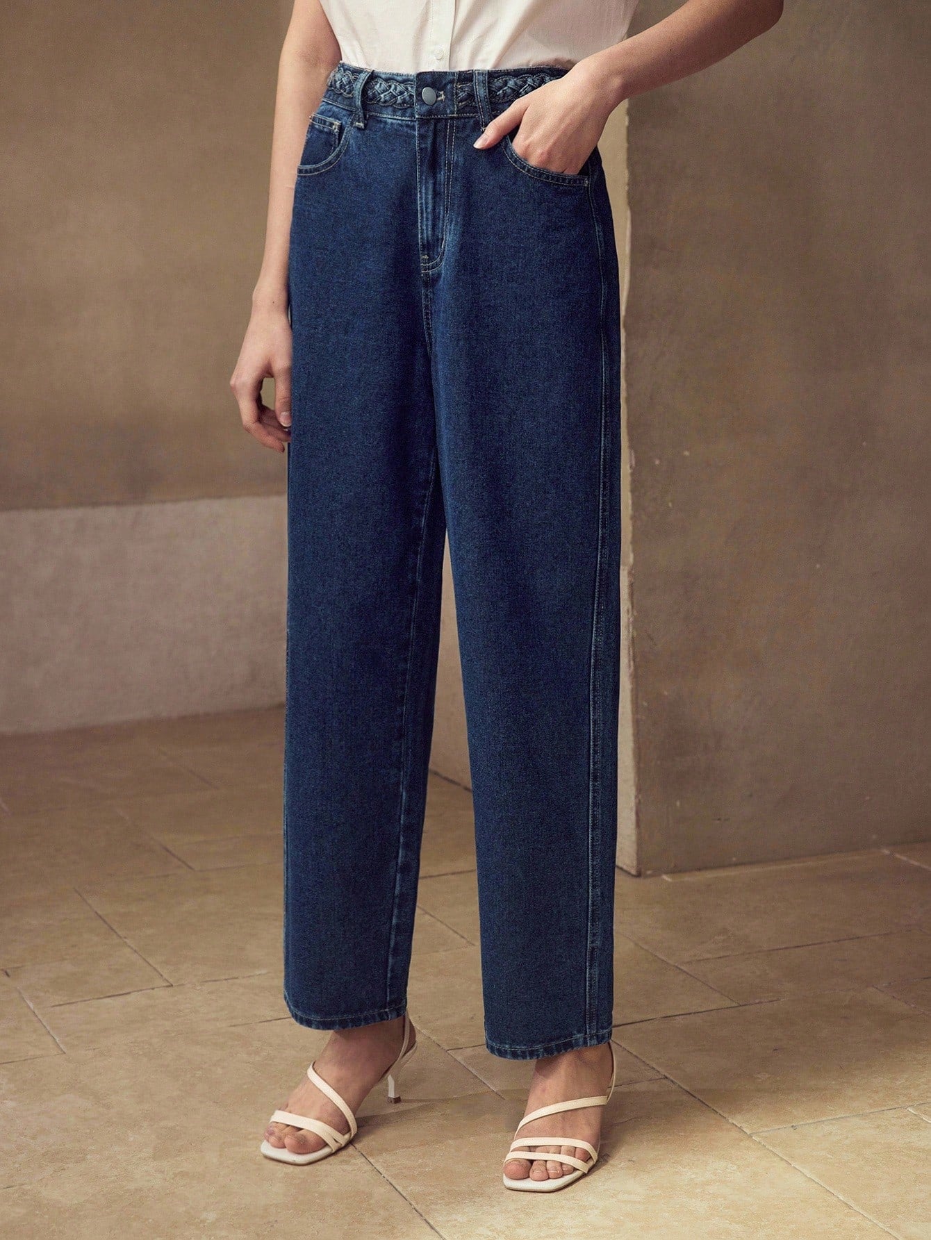 MOTF PREMIUM CABLE WAIST ZIP FRONT STRAIGHT LEG JEANS