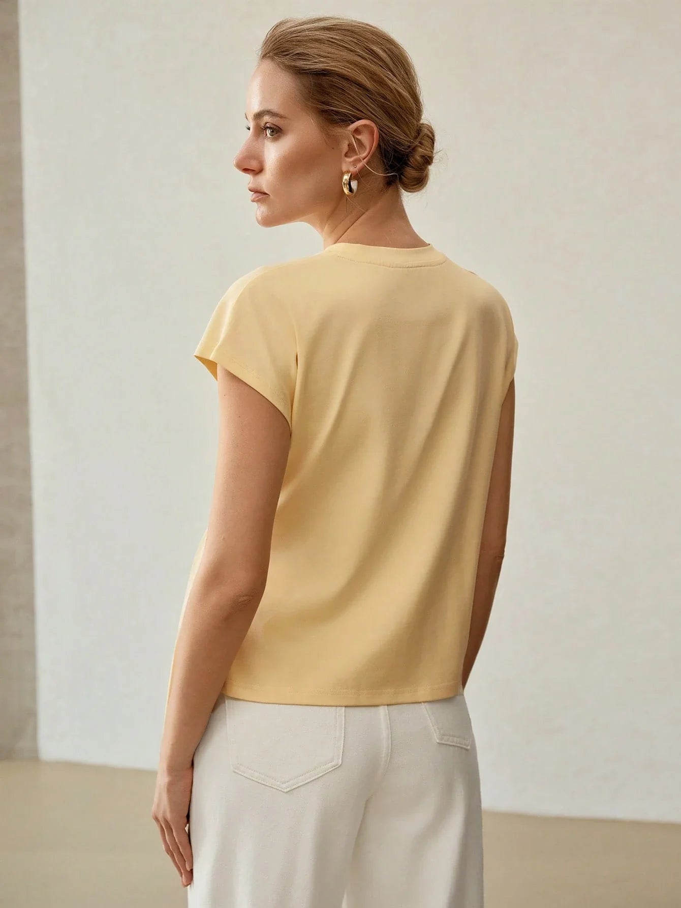 PREMIUM KNOT FRONT CAP SLEEVE T-SHIRT shein