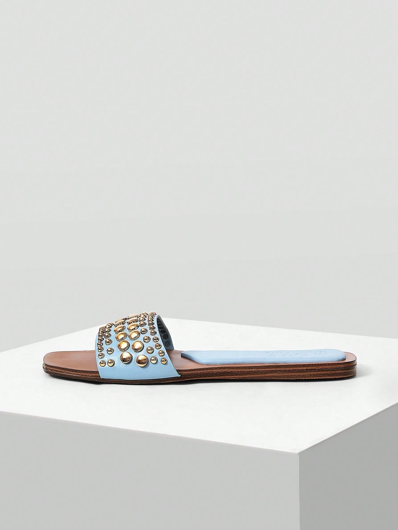 MOTF PREMIUM SQUARE TOE CONTRAST TRIM STUDDED FLAT SANDALS shein