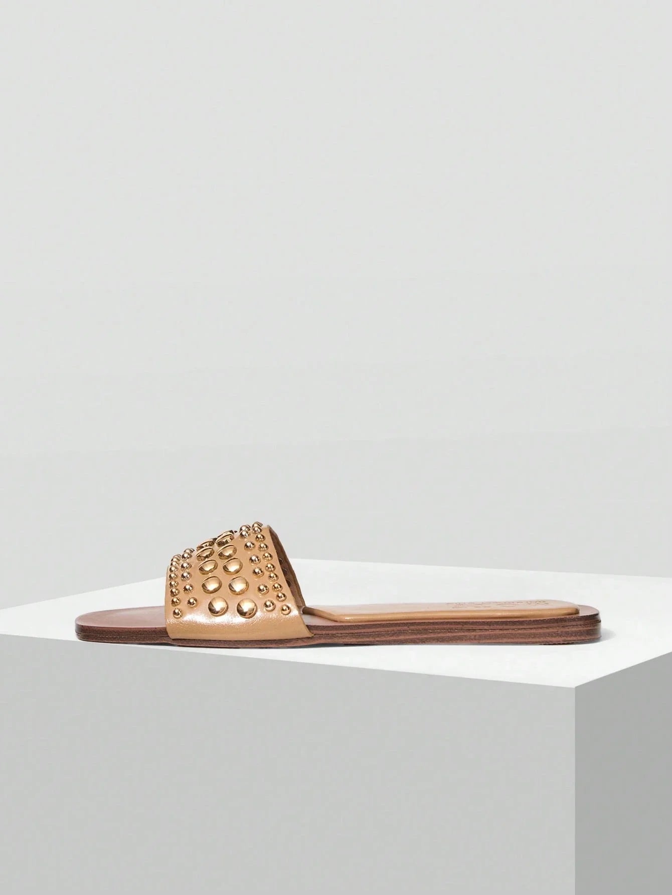 MOTF PREMIUM SQUARE TOE CONTRAST TRIM STUDDED FLAT SANDALS shein