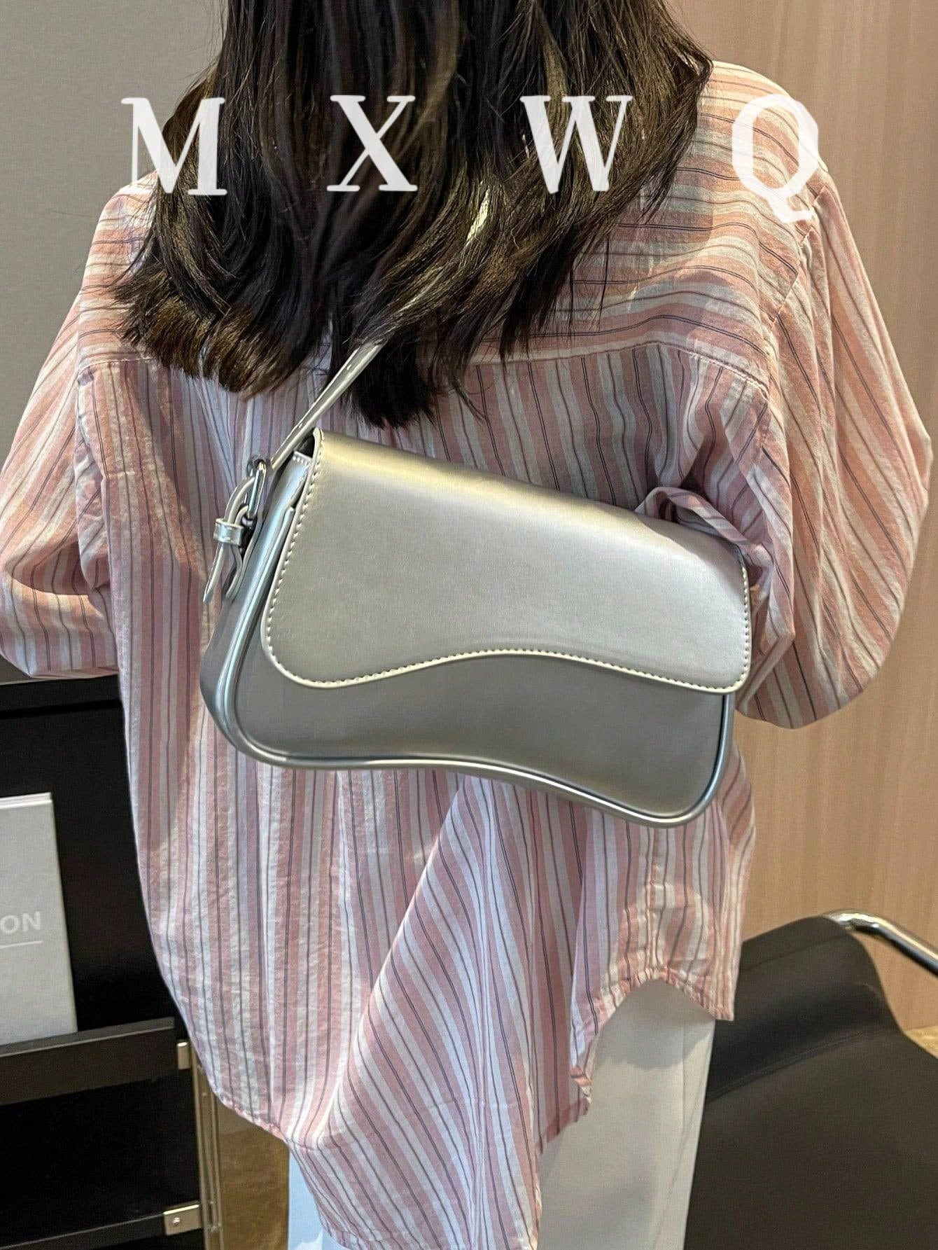 Fashionable Crocodile Embossed Women's Crossbody Bag