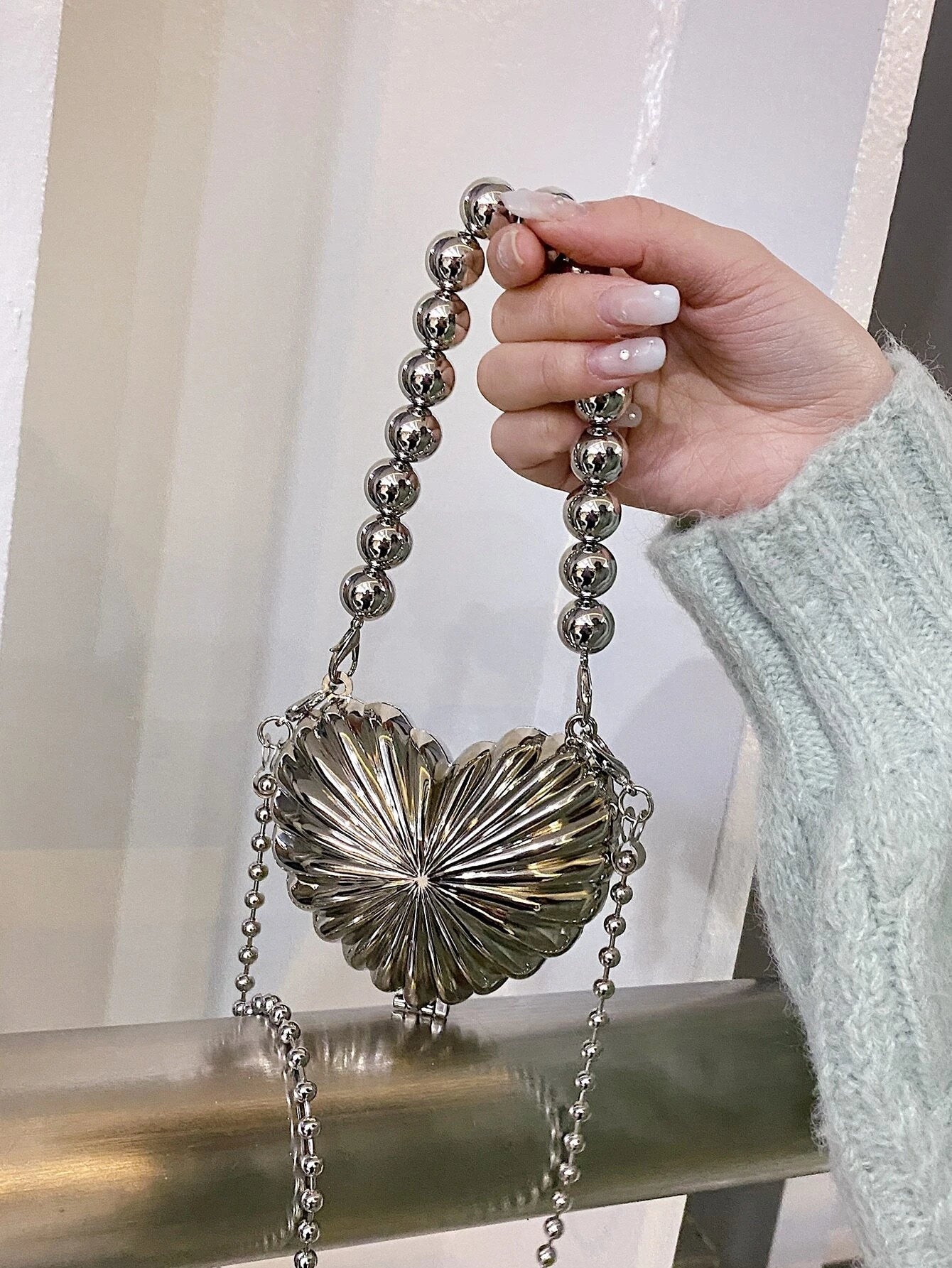 Mini Heart Design Novelty Bag with Metallic Funky Top Handle shein