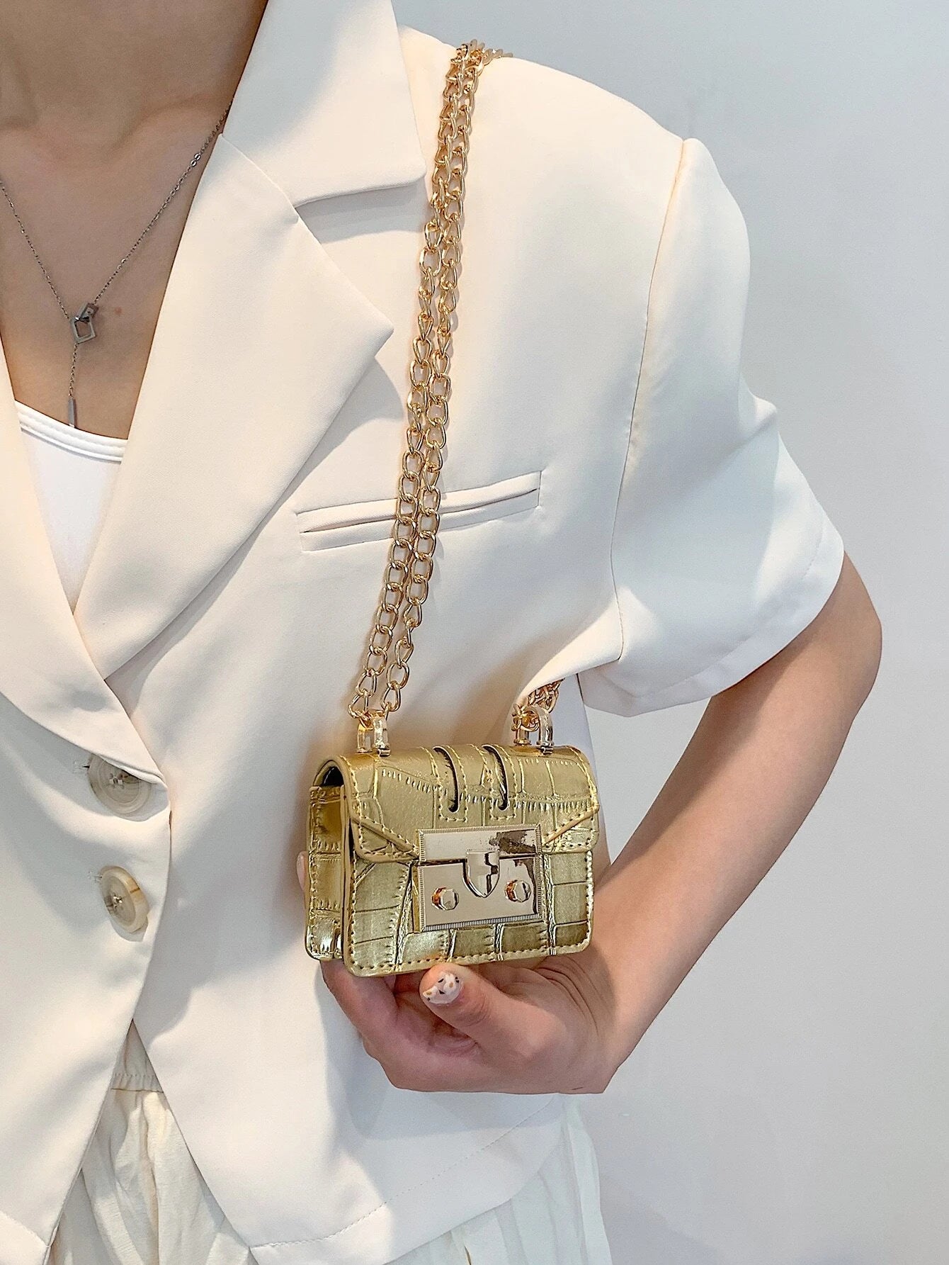 Minimalist Mini Chain Strap Crocodile Pattern Shoulder & Crossbody Bag shein