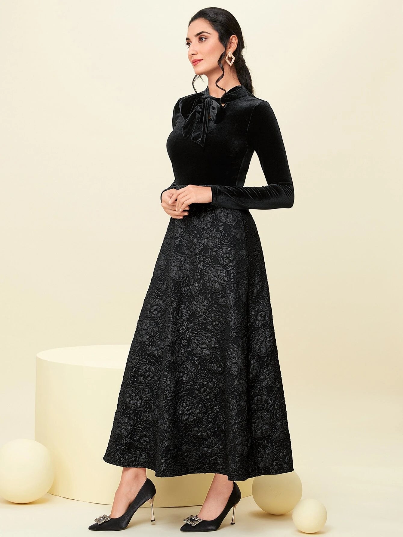 Modely Floral Jacquard Tie Neck Velvet Dress shein