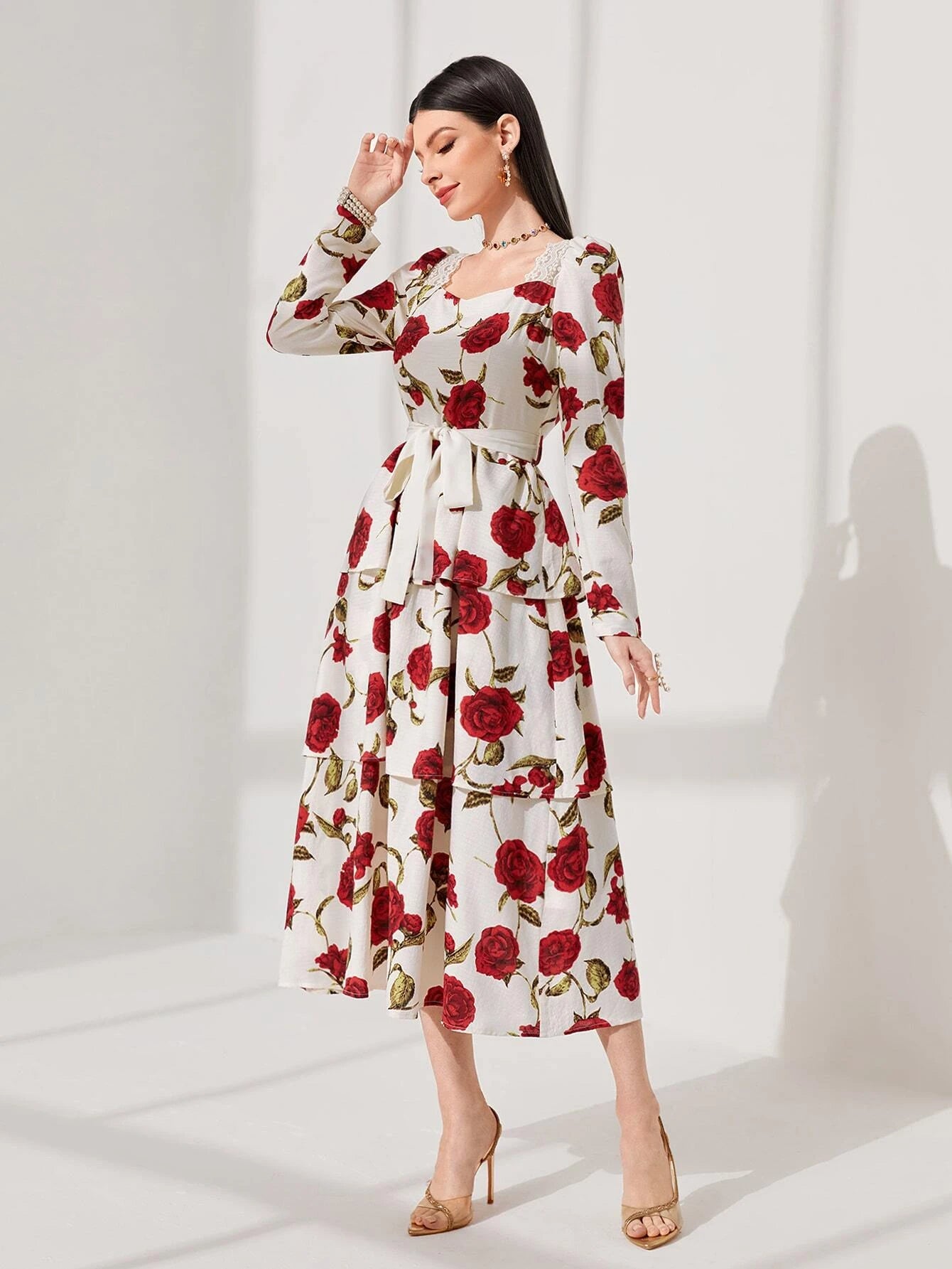 Modely Floral Print Contrast Lace Sweetheart Neck Belted Dress shein