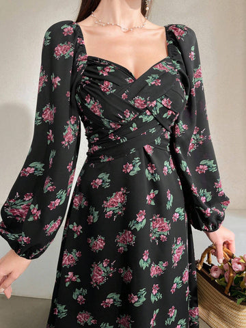 Modely Floral Printed Lantern Sleeve Dress With Sweetheart Neckline shein