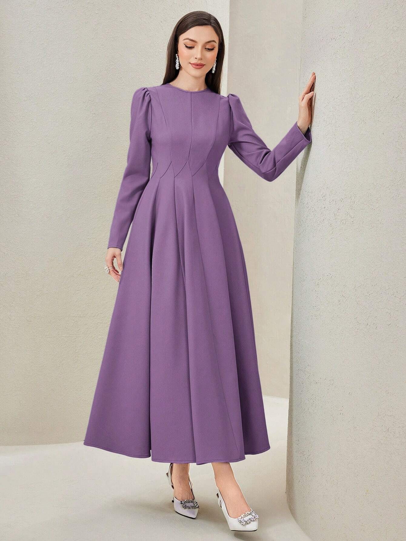 Modely Solid Color Round Neckline Waist-Tied Midi Dress shein