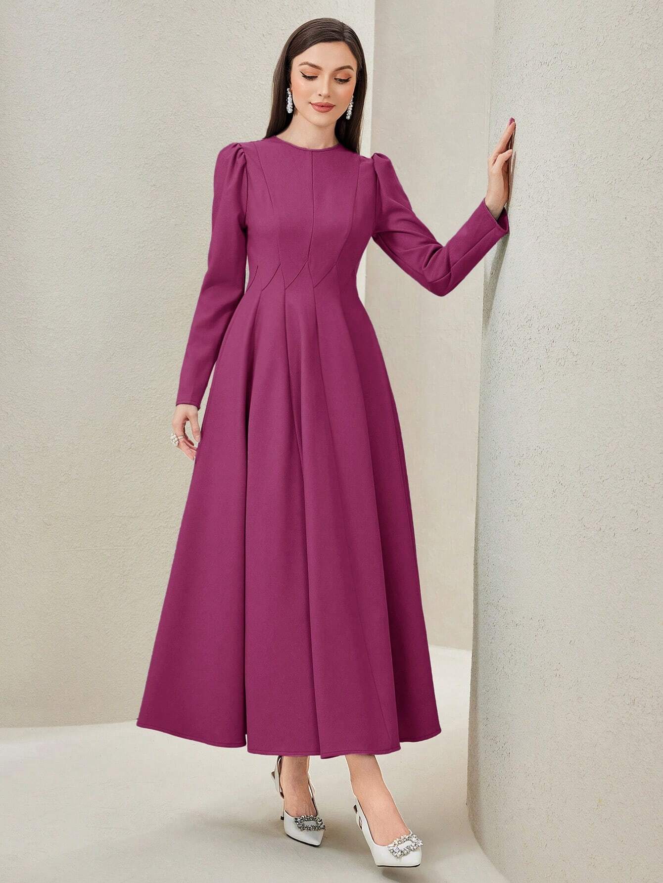 Modely Solid Color Round Neckline Waist-Tied Midi Dress shein