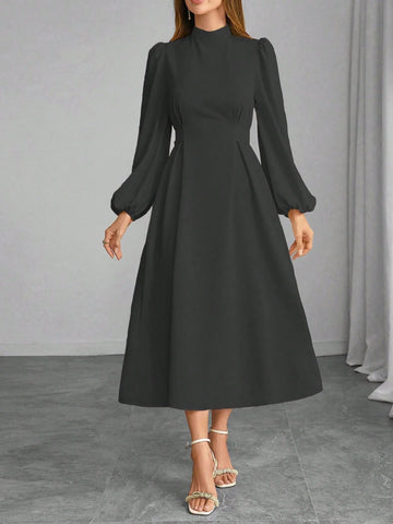 Women's Elegant Simpli City Solid Color Stand Collar Lantern Sleeve Backless Dress