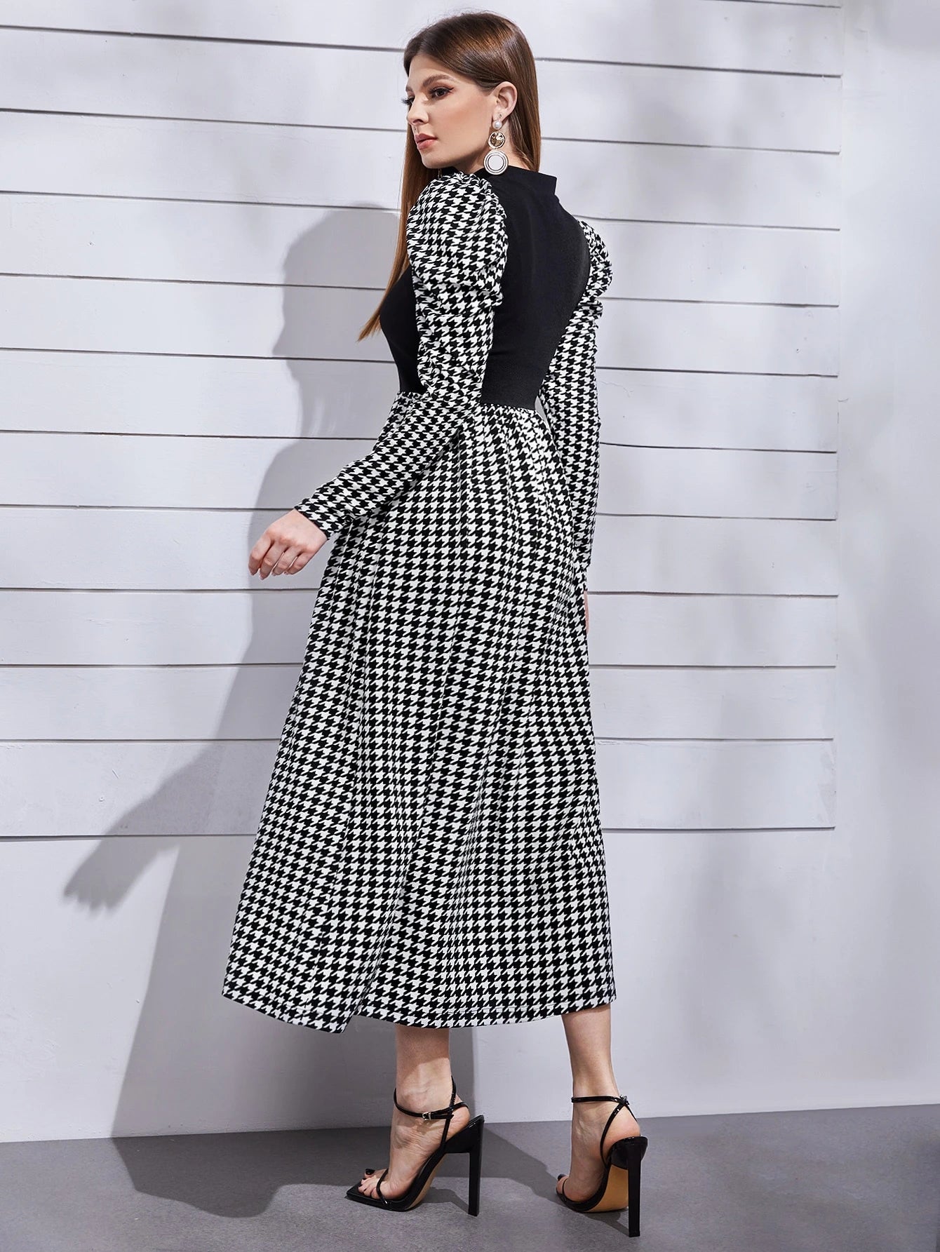 Modelyn Mock Neck Leg-Of-Mutton Sleeve Houndstooth Dress