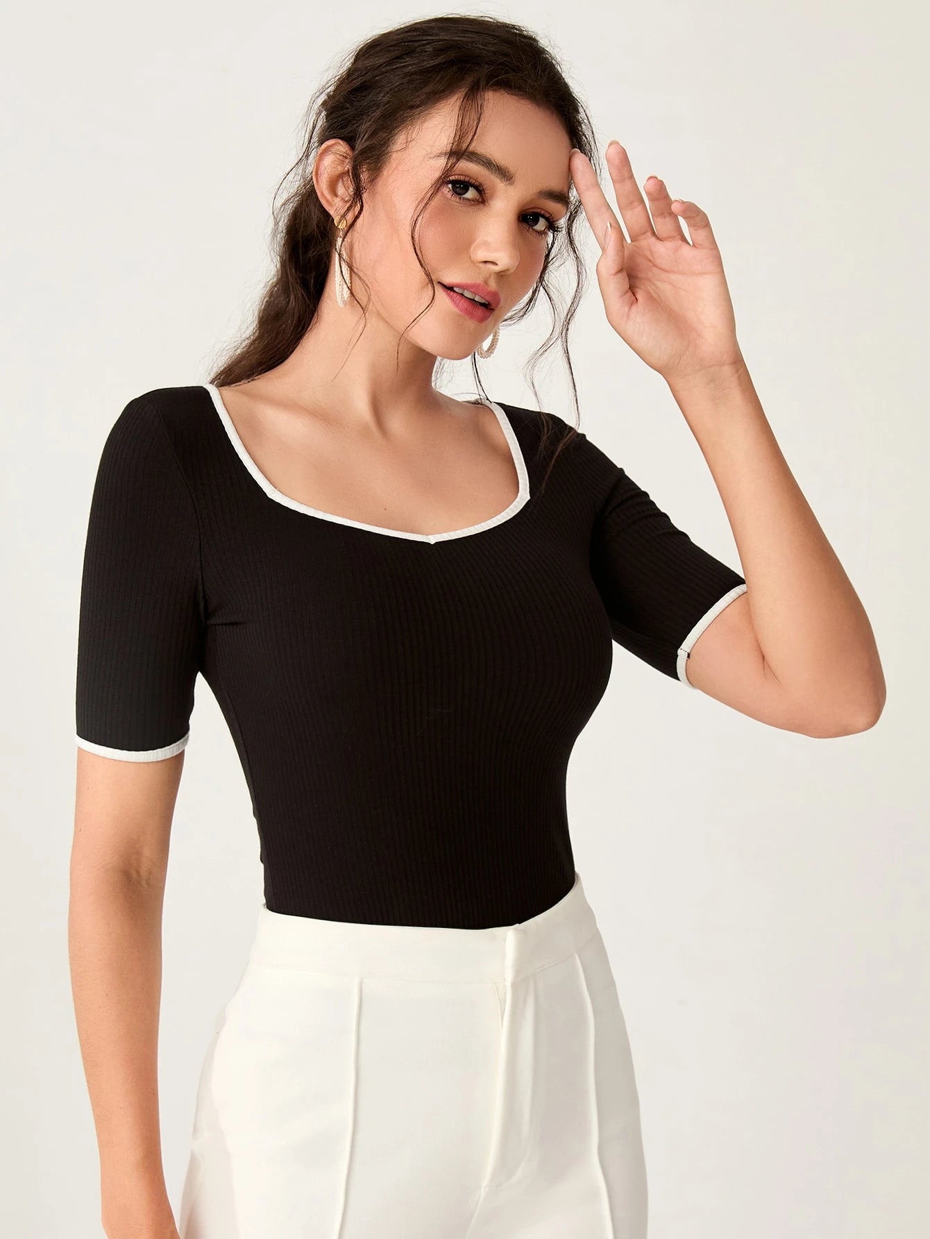 Modelyn Sweetheart Neck Ringer Tee