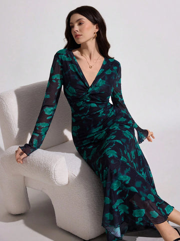 Modelyn Women's V-Neck Twist Maxi Bodycon Dress