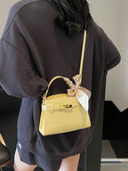 Fashionable High-End Litchi Grain Women's Handbag shein