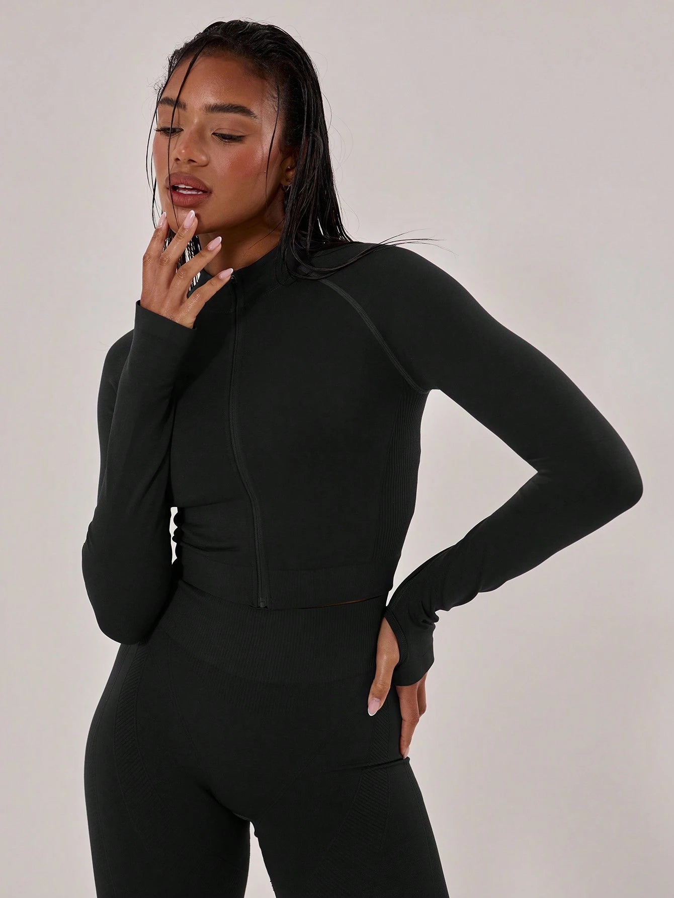 Musera Sport Contrast Stitched Cropped Long Sleeve Sports Jacket