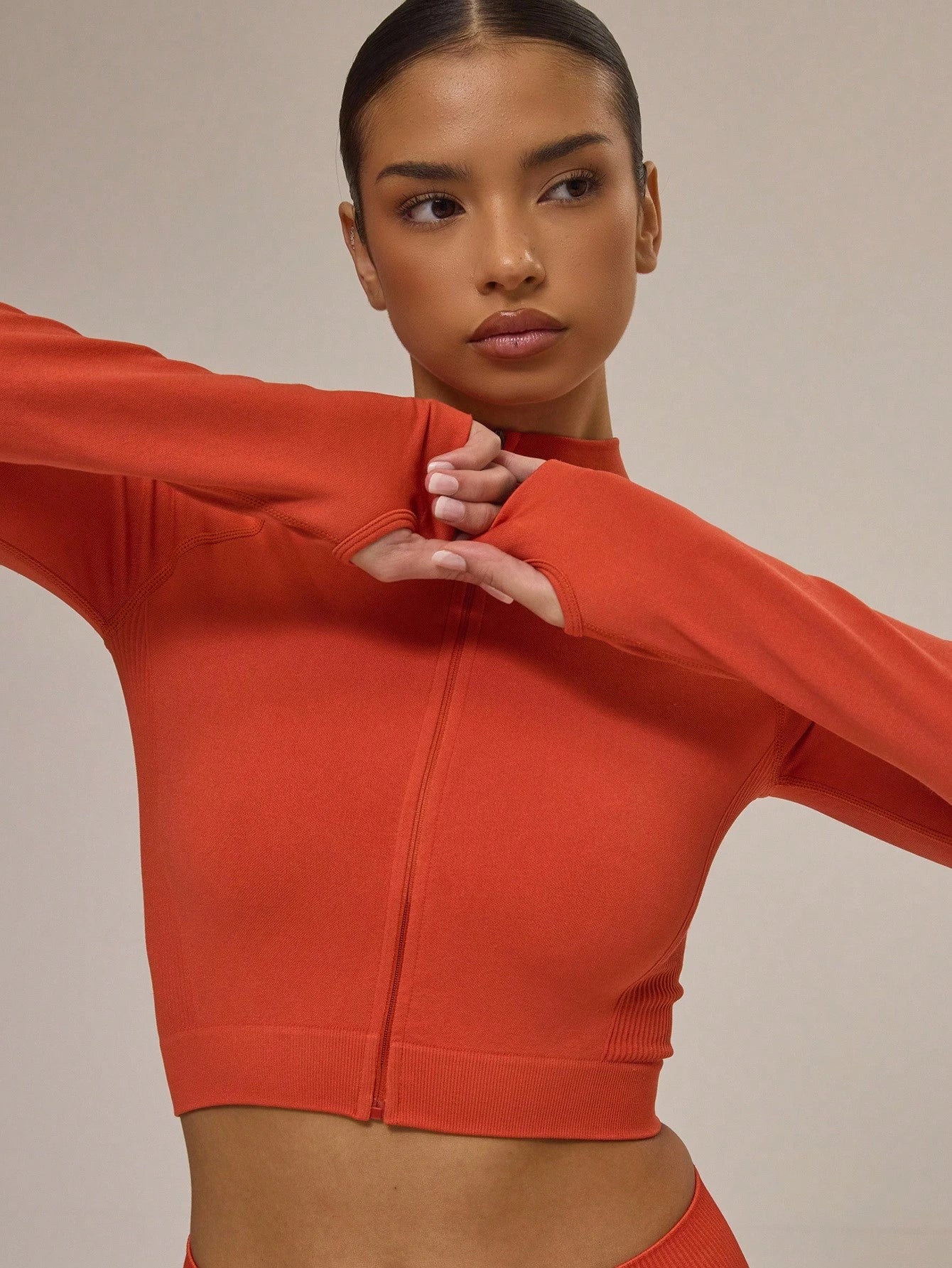 Musera Sport Contrast Stitched Cropped Long Sleeve Sports Jacket