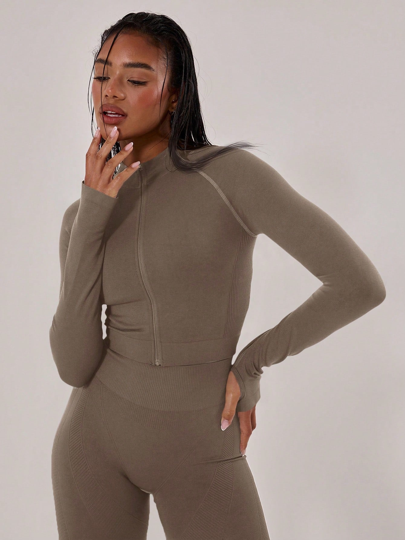 Musera Sport Contrast Stitched Cropped Long Sleeve Sports Jacket