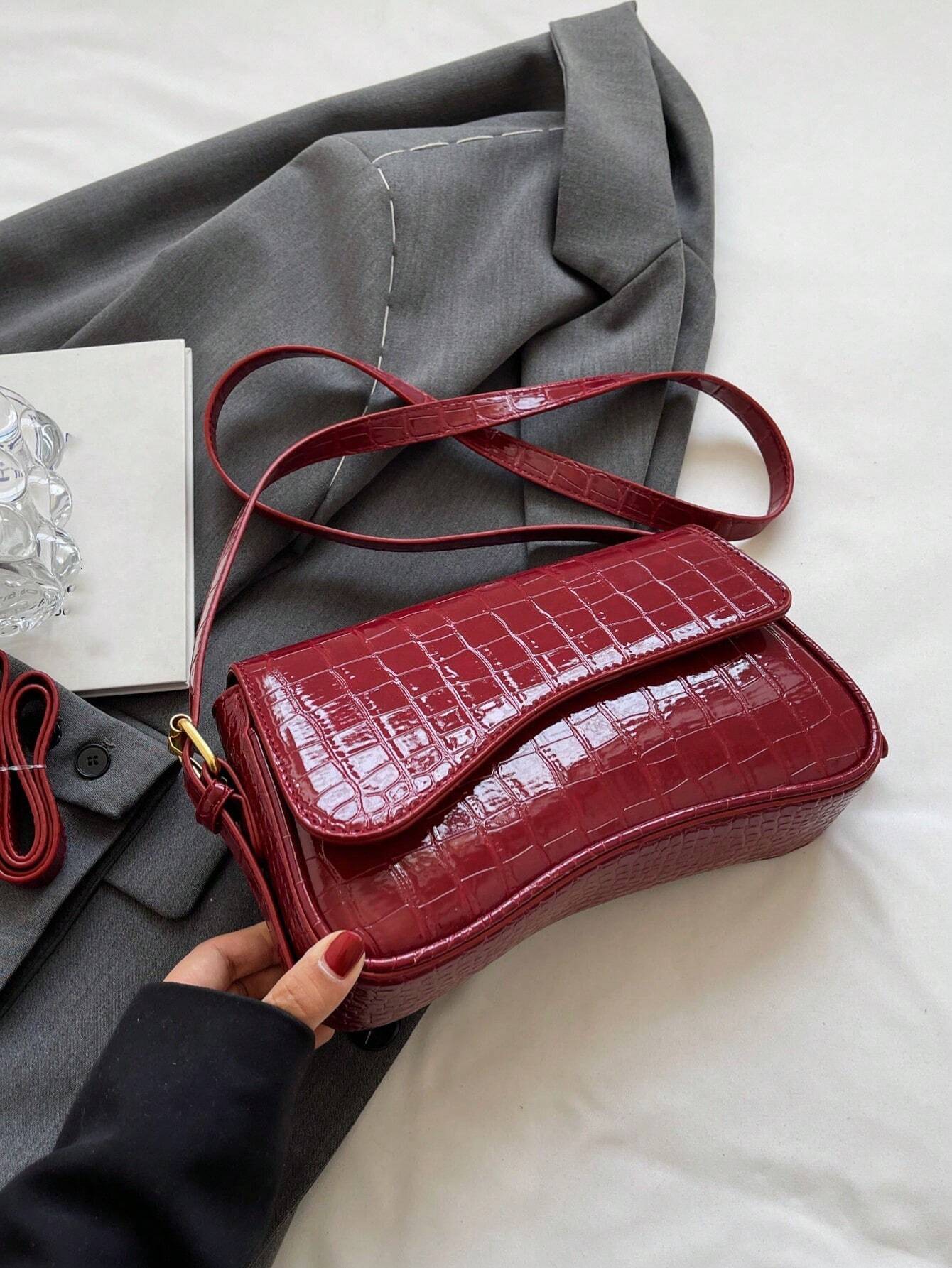 Fashionable Crocodile Embossed Women's Crossbody Bag