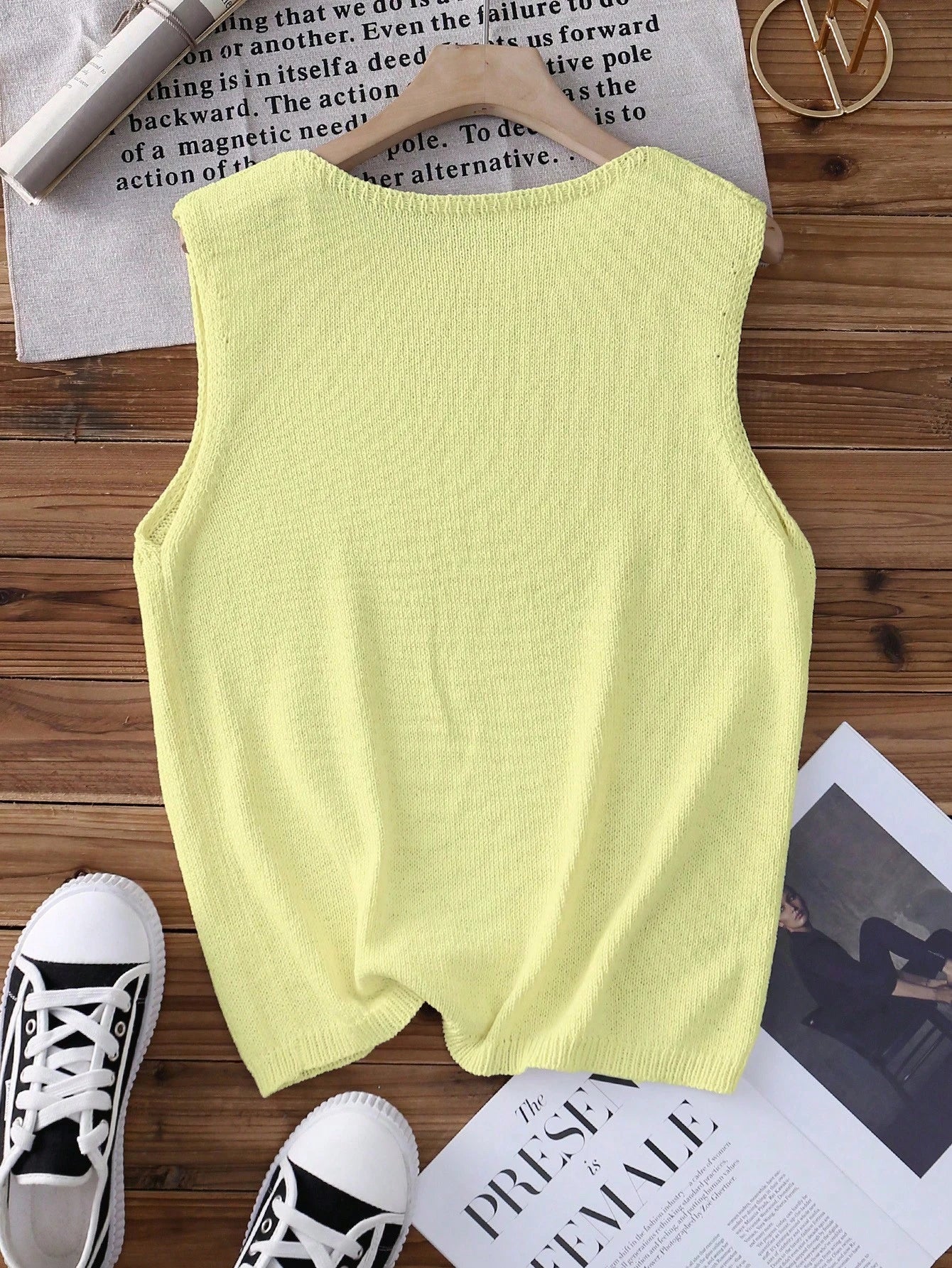 Round Neck Women Vest Teddy Bear Wearing Baseball-Cap T-Shirt shein