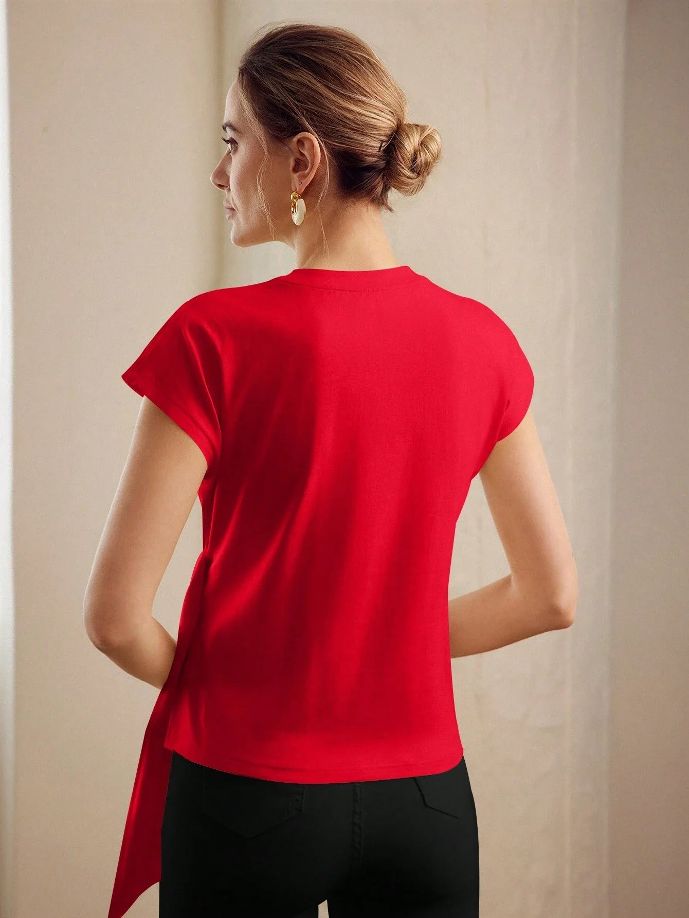 PREMIUM KNOT FRONT CAP SLEEVE T-SHIRT shein