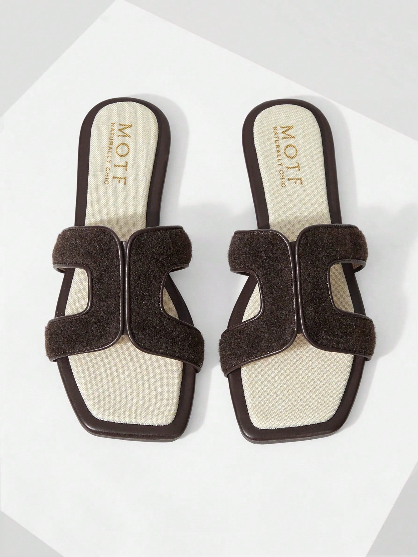 PREMIUM SQUARE TOE CONTRAST TRIM FLAT SANDALS shein