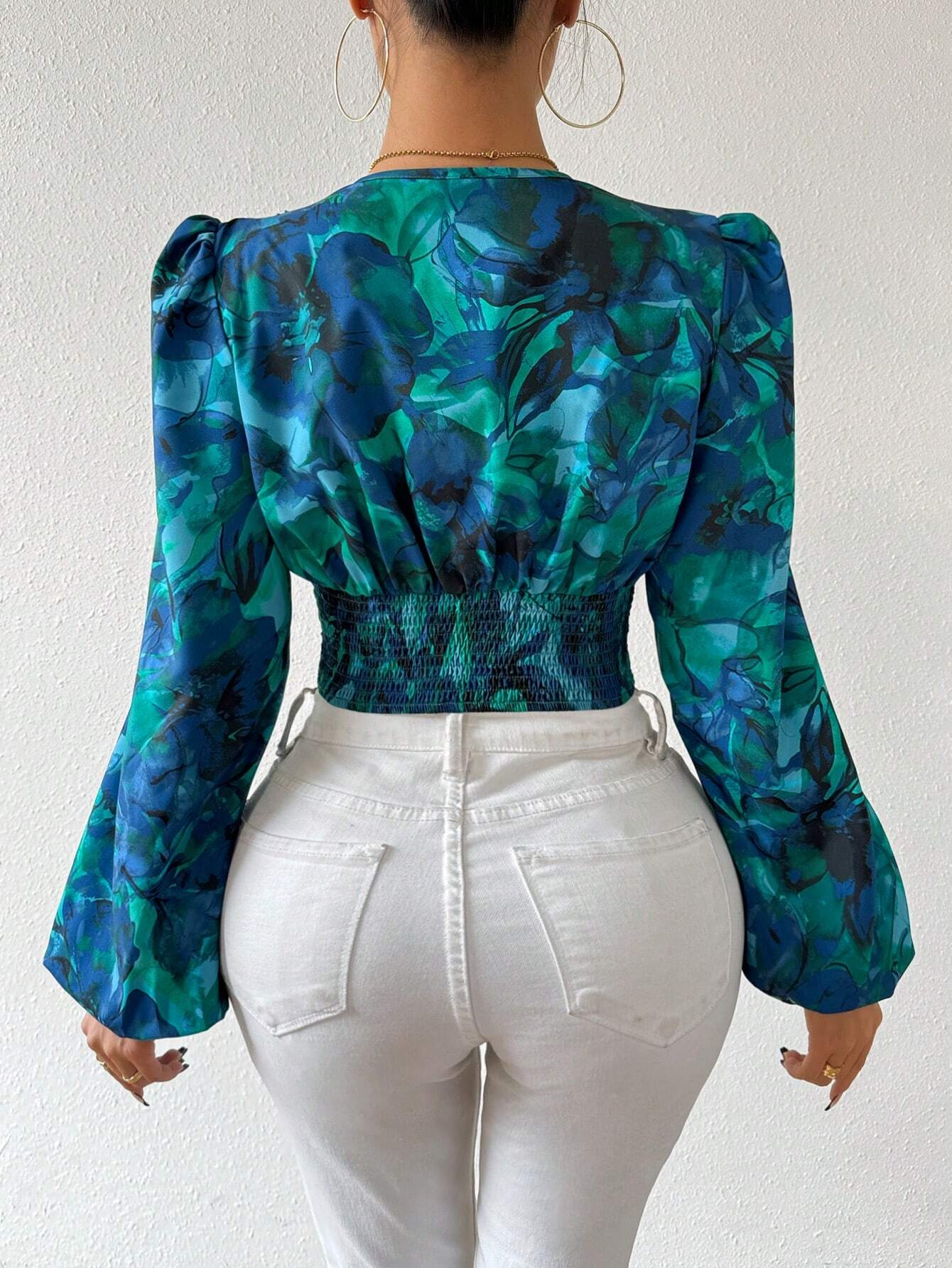 Privé Printed Lantern Sleeve Cropped Blouse With Pleats shein