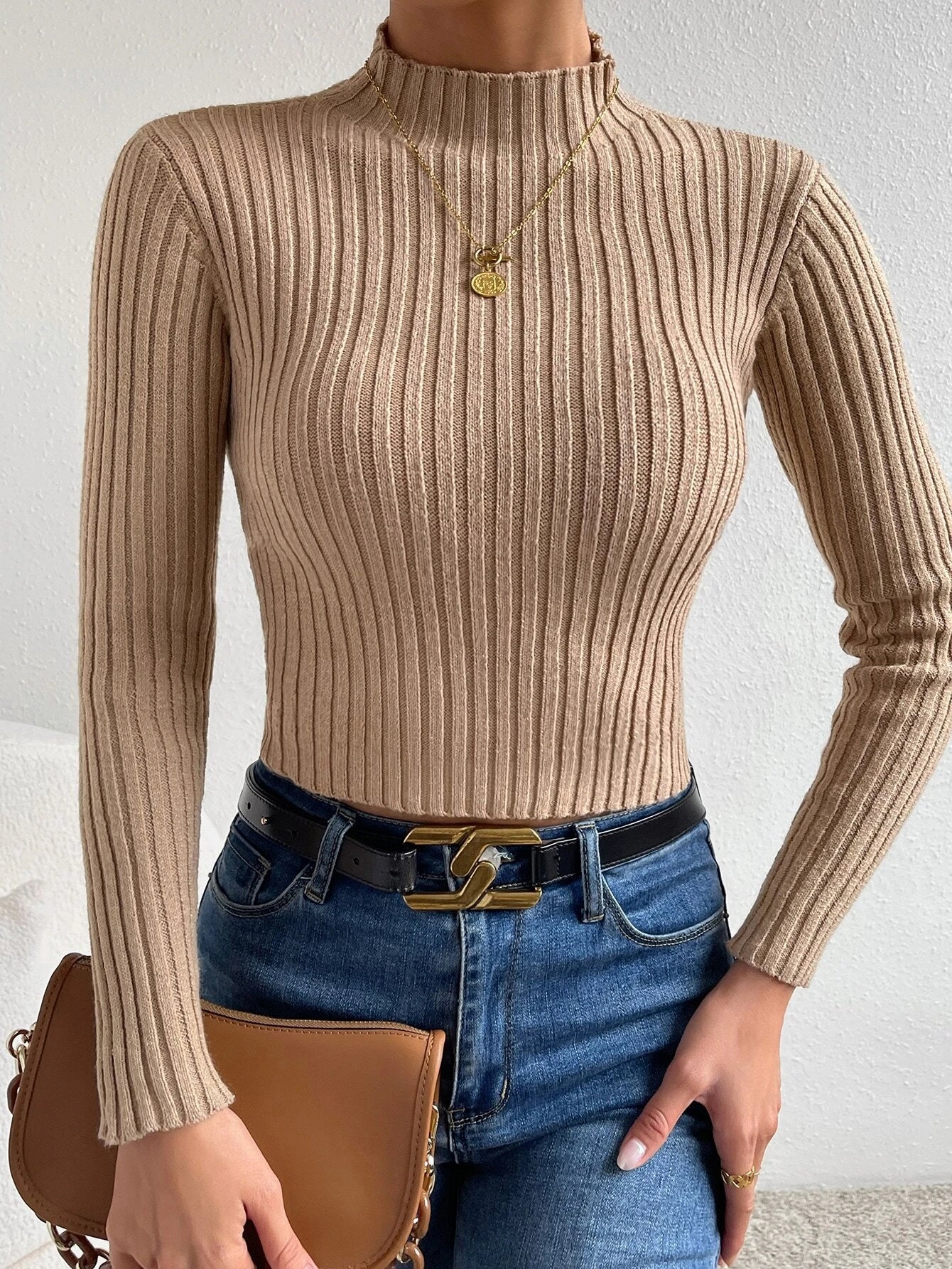 Privé Solid Mock Neck Crop Sweater shein