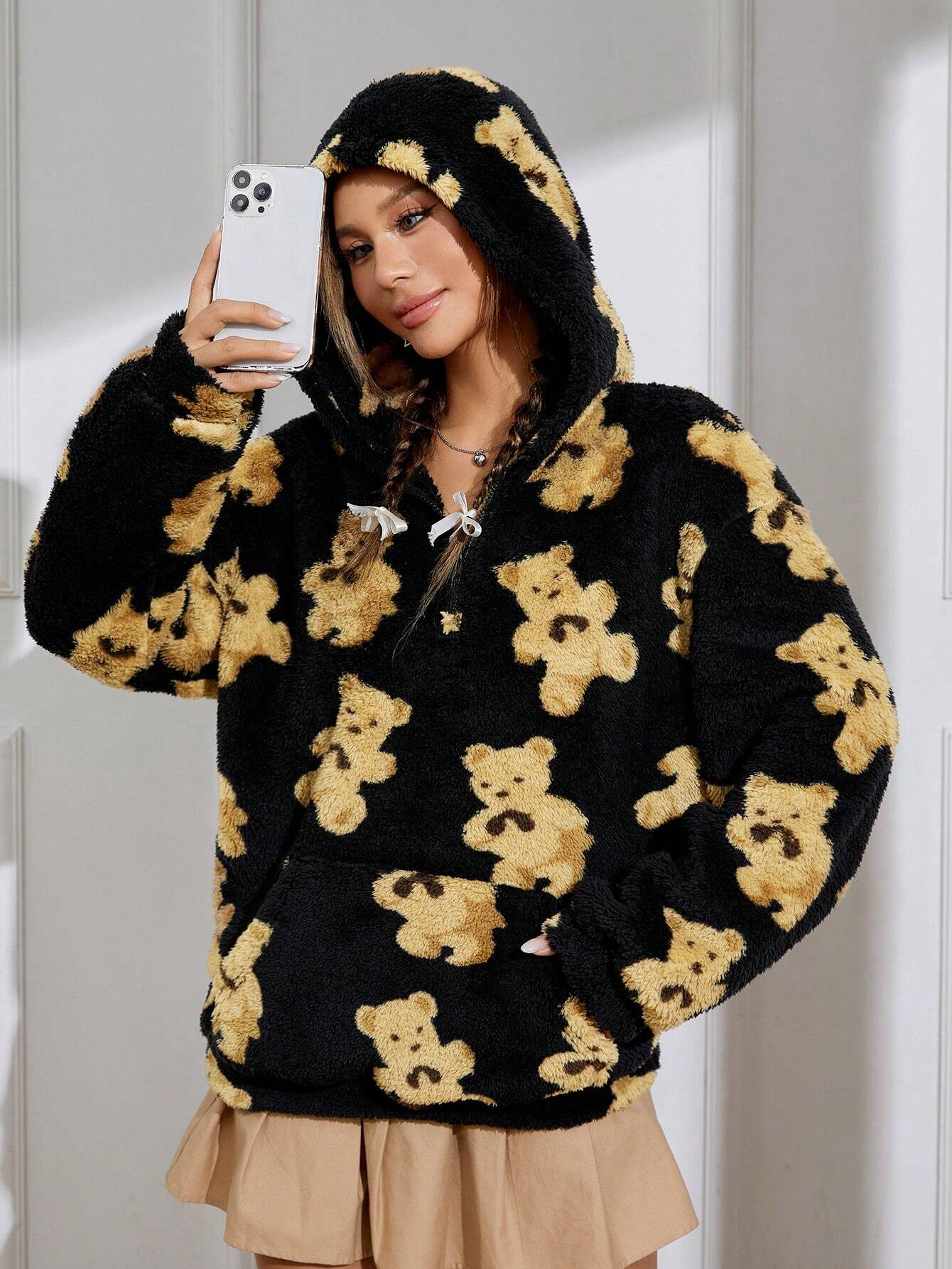 Qutie Bear Pattern Kangaroo Pocket Drop Shoulder Hooded Teddy Sweatshirt shein