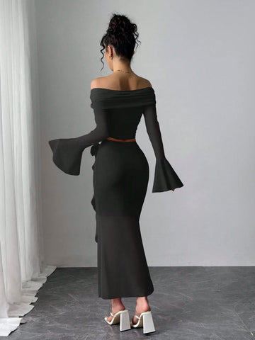 Fashionable Sexy Long Sleeve Off Shoulder Crop Top And Bodycon Skirt