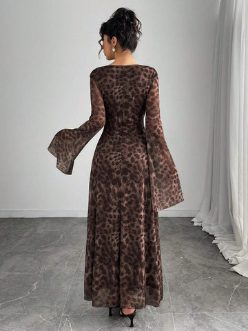 Women's Leopard Print Plunge Neck Flare Sleeve Bodycon Dress