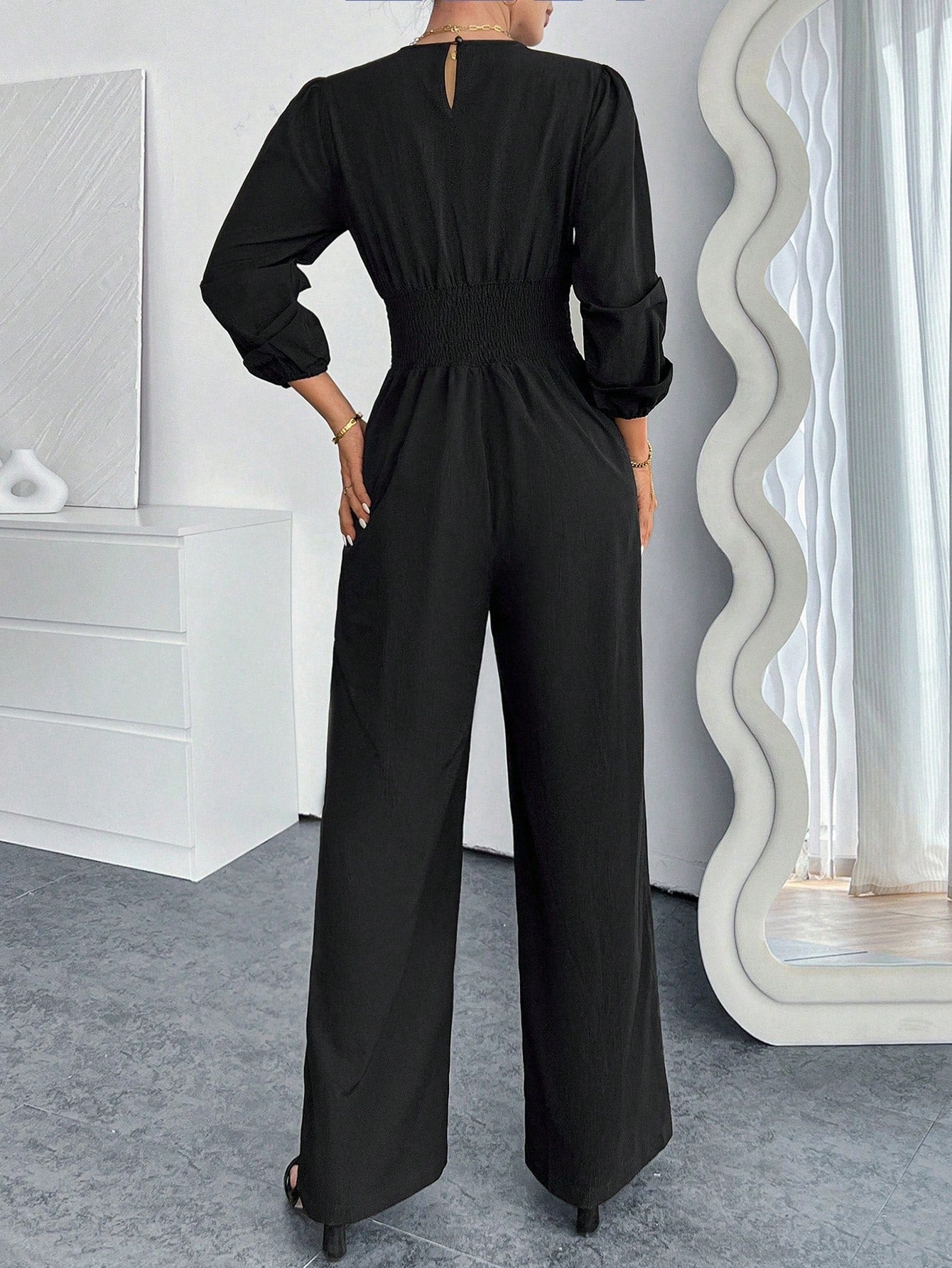 Women's V-Neck Pleated Solid Long Sleeve Jumpsuit